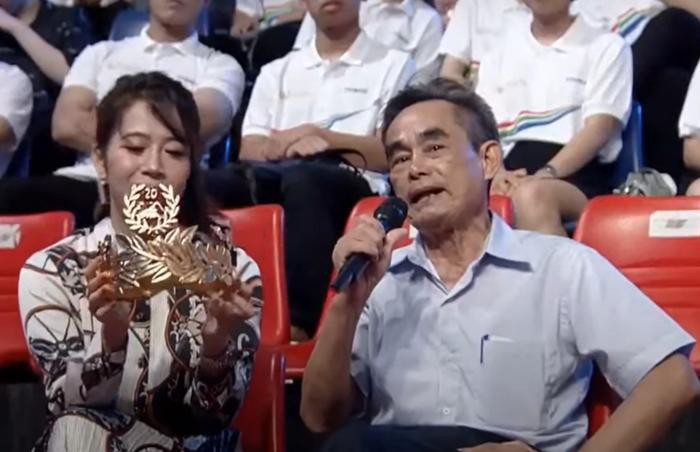 Vòng nguyệt quế đặc biệt của Olimpia năm thứ 20 đã được trao cho nữ sinh Nguyễn Thị Thu Hằng (THPT Kim Sơn A, Ninh Bình)